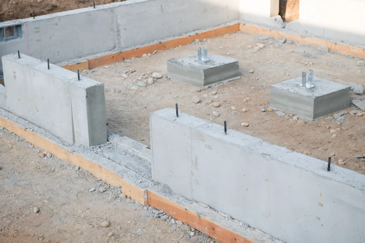Foundation construction with forms