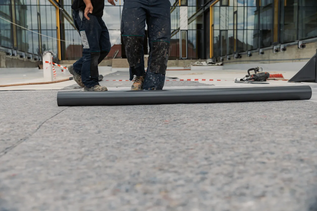 Preparing roofing material
